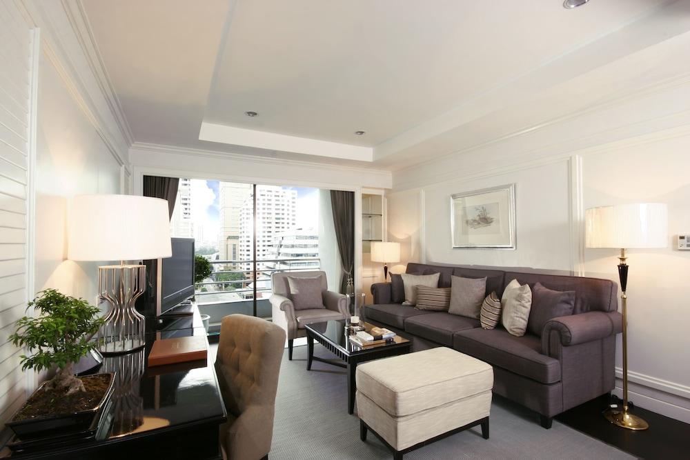 Cape House Langsuan Hotel Bangkok Esterno foto Living room