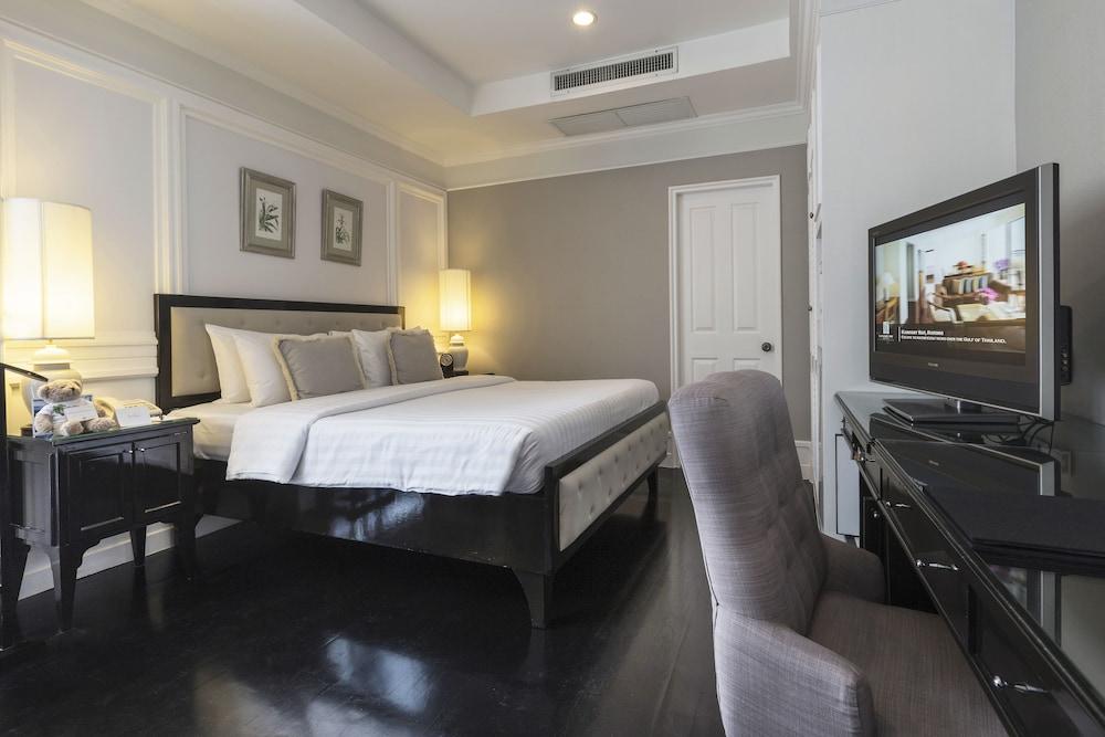 Cape House Langsuan Hotel Bangkok Esterno foto Deluxe Room